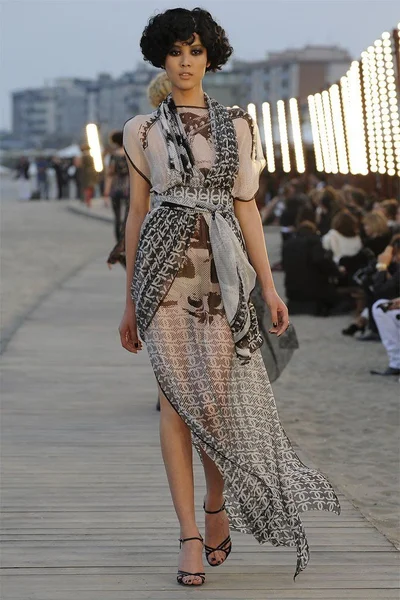 Look 17